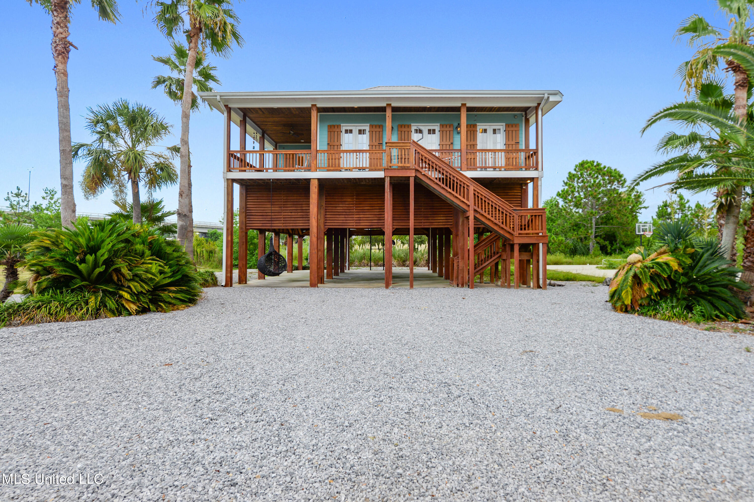 218 Front Street Pass Christian, MS 39571 - Photo 6 of 34 001