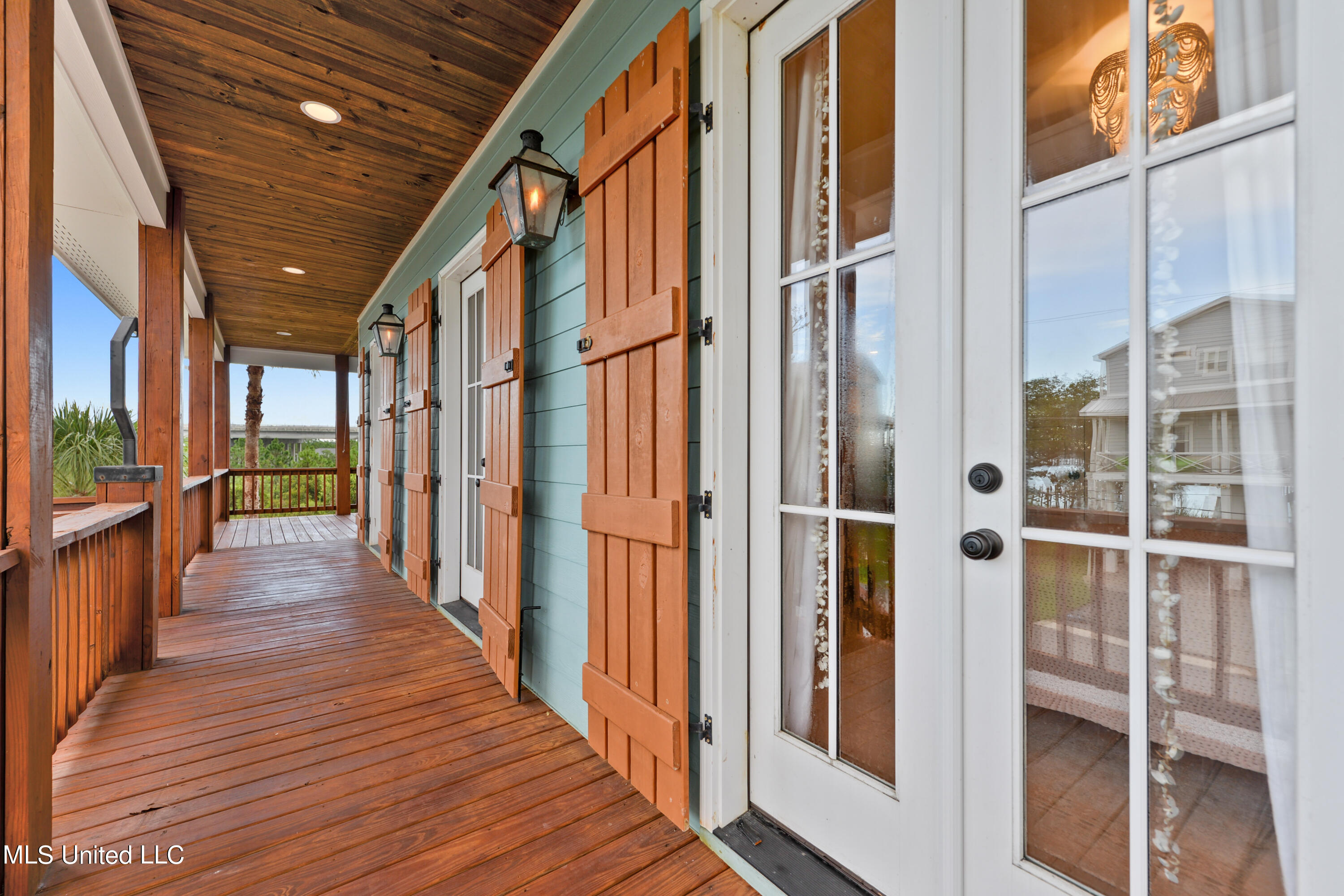 218 Front Street Pass Christian, MS 39571 - Photo 8 of 34 004