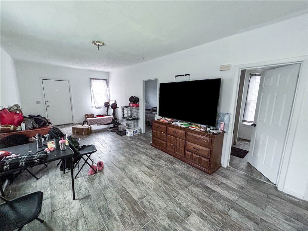 26 Hertel Street Rochester, NY 14611 - Photo 2 of 11