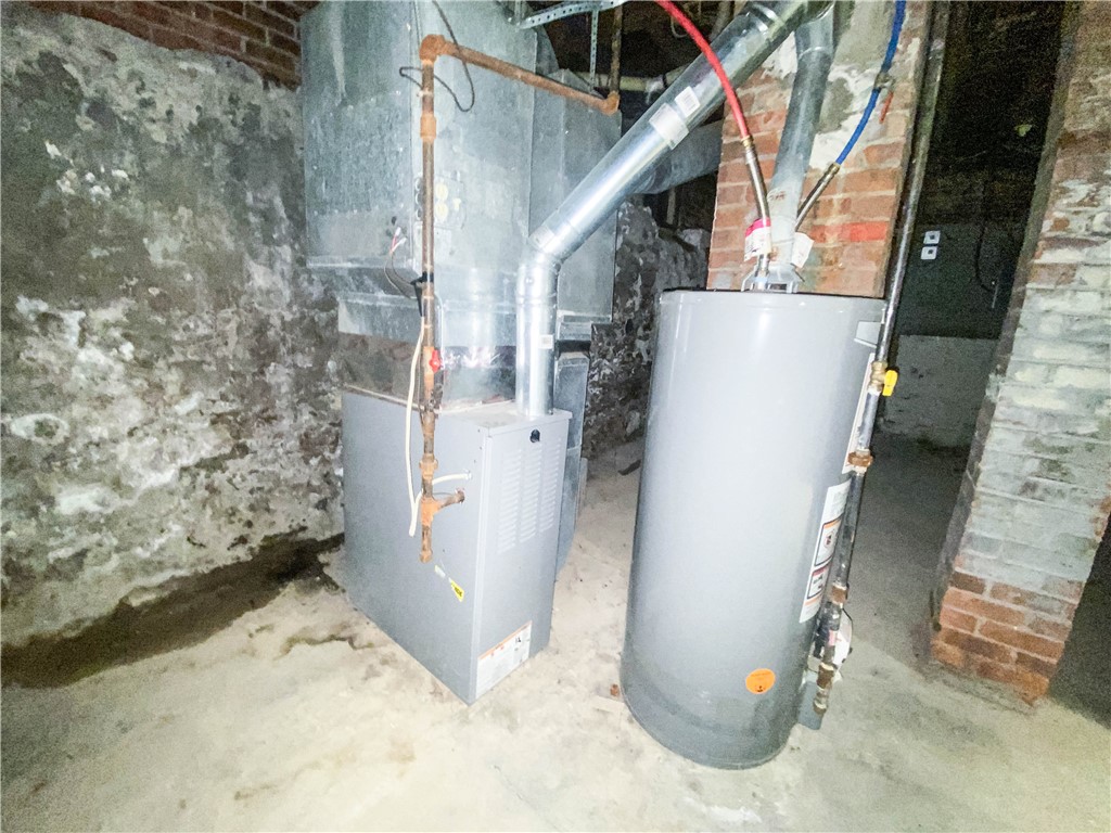 26 Hertel Street Rochester, NY 14611 - Photo 9 of 11