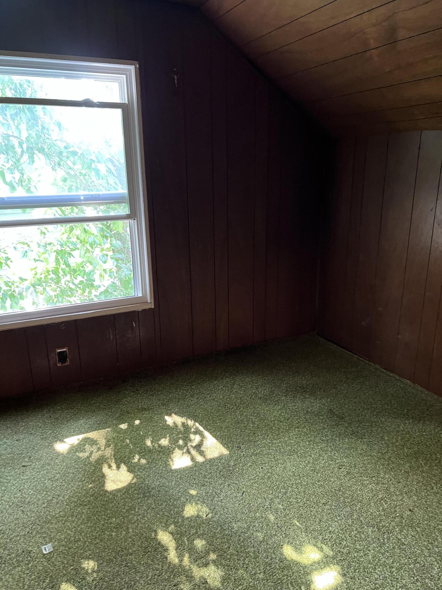 2038 Territorial Road Benton Harbor, MI 49022 - Photo 16 of 21 IMG_0063