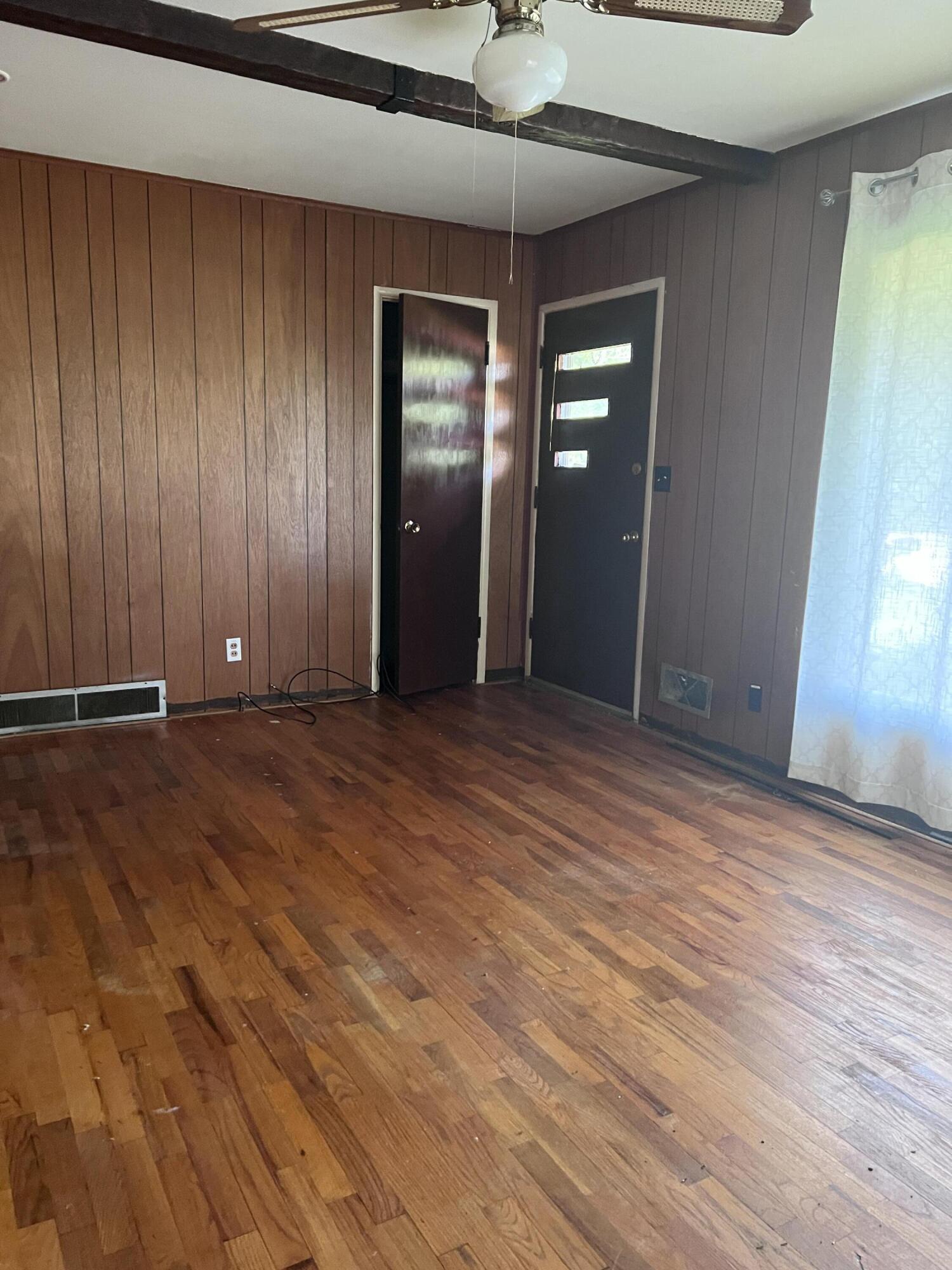 2038 Territorial Road Benton Harbor, MI 49022 - Photo 3 of 21 IMG_0330