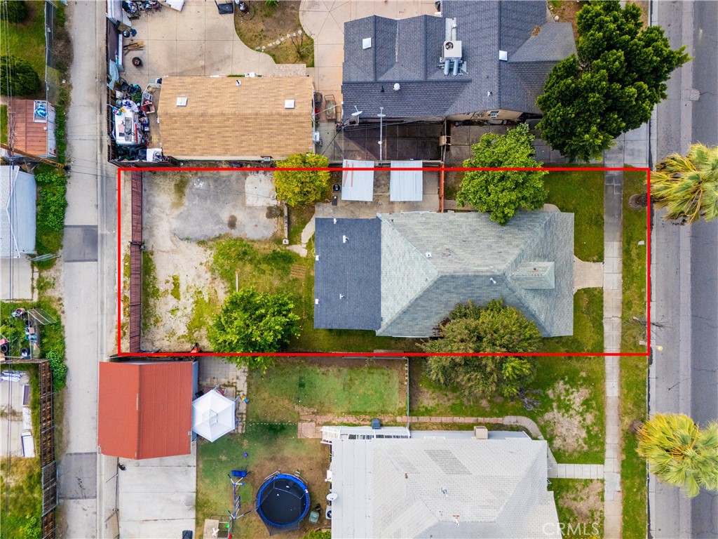 1144 Orange Street Redlands, CA 92374 - Photo 9 of 51