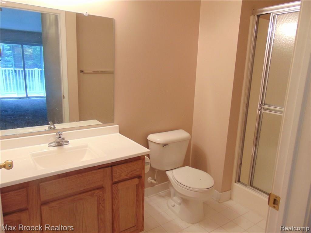3917 Berkeley Avenue Canton, MI 48188 - Photo 9 of 16
