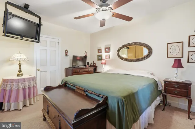 $300,000 | 136 Jenkins Avenue, Lansdale, PA 19446