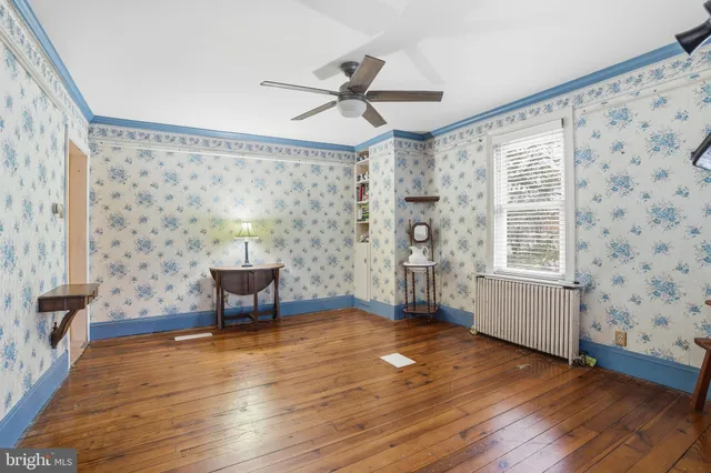 $300,000 | 136 Jenkins Avenue, Lansdale, PA 19446