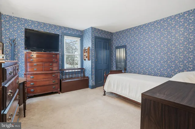 $300,000 | 136 Jenkins Avenue, Lansdale, PA 19446