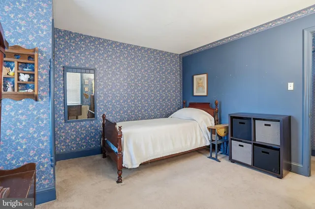 $300,000 | 136 Jenkins Avenue, Lansdale, PA 19446