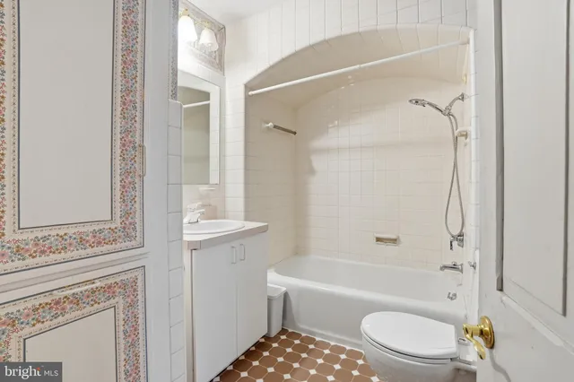 $300,000 | 136 Jenkins Avenue, Lansdale, PA 19446