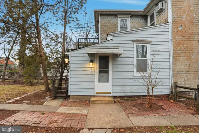 $300,000 | 136 Jenkins Avenue, Lansdale, PA 19446