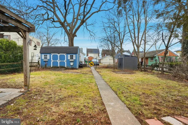 $300,000 | 136 Jenkins Avenue, Lansdale, PA 19446