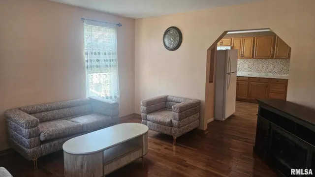 $67,000 | 62 North 5th Avenue, Canton, IL 61520