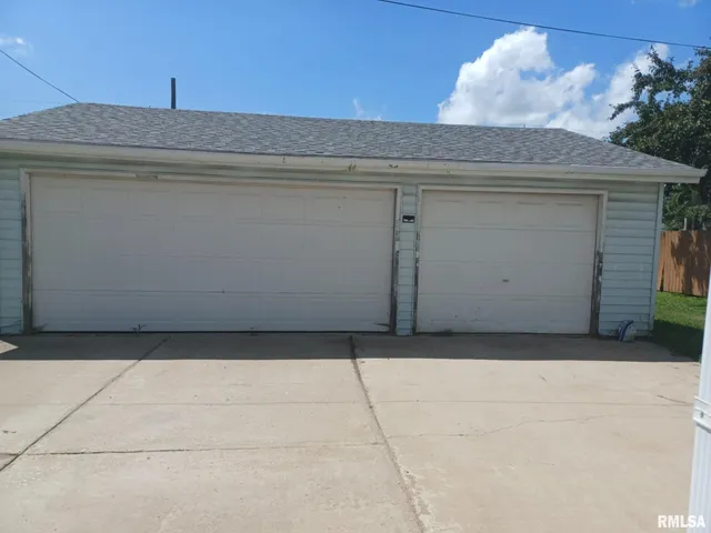 $67,000 | 62 North 5th Avenue, Canton, IL 61520