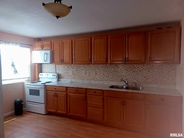 $67,000 | 62 North 5th Avenue, Canton, IL 61520