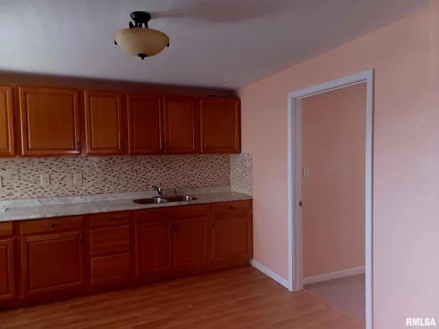 $67,000 | 62 North 5th Avenue, Canton, IL 61520