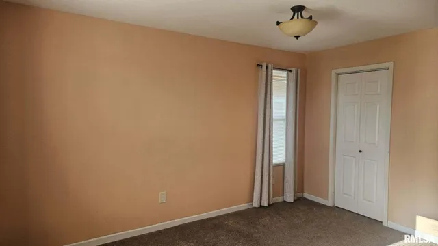 $67,000 | 62 North 5th Avenue, Canton, IL 61520