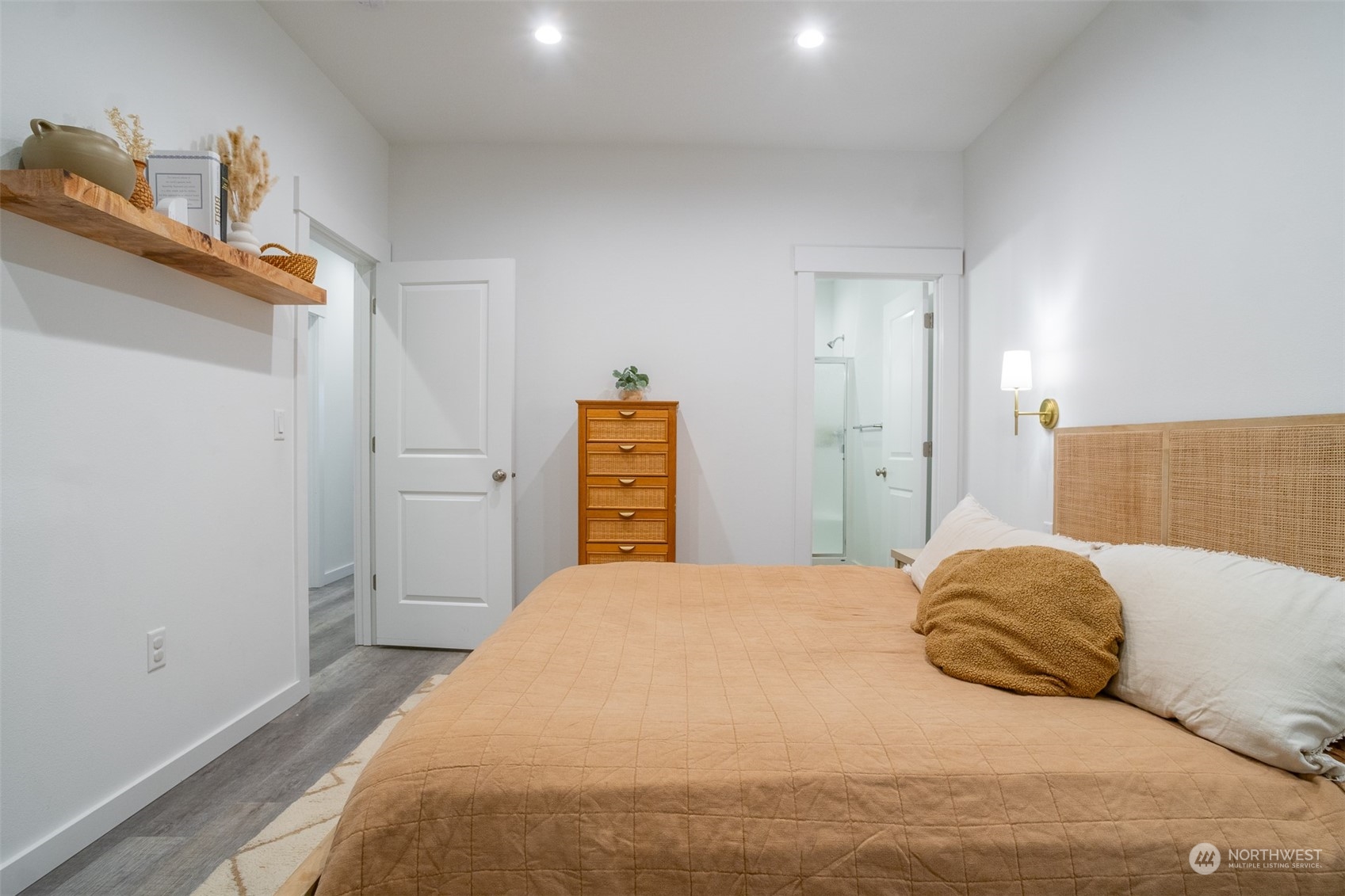 703 D Street Vader, WA 98593 - Photo 33 of 39 a bedroom with a bed and a closet