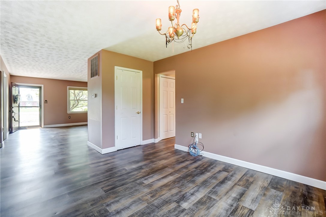 7010 Brantford Road Dayton, OH 45414 - Photo 11 of 39 Gallery Image 11