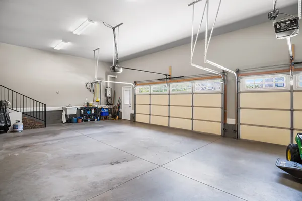 a view of a garage