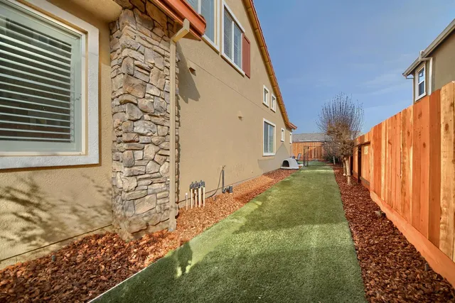 $585,000 | 561 Branding Iron Street, Oakdale, CA 95361