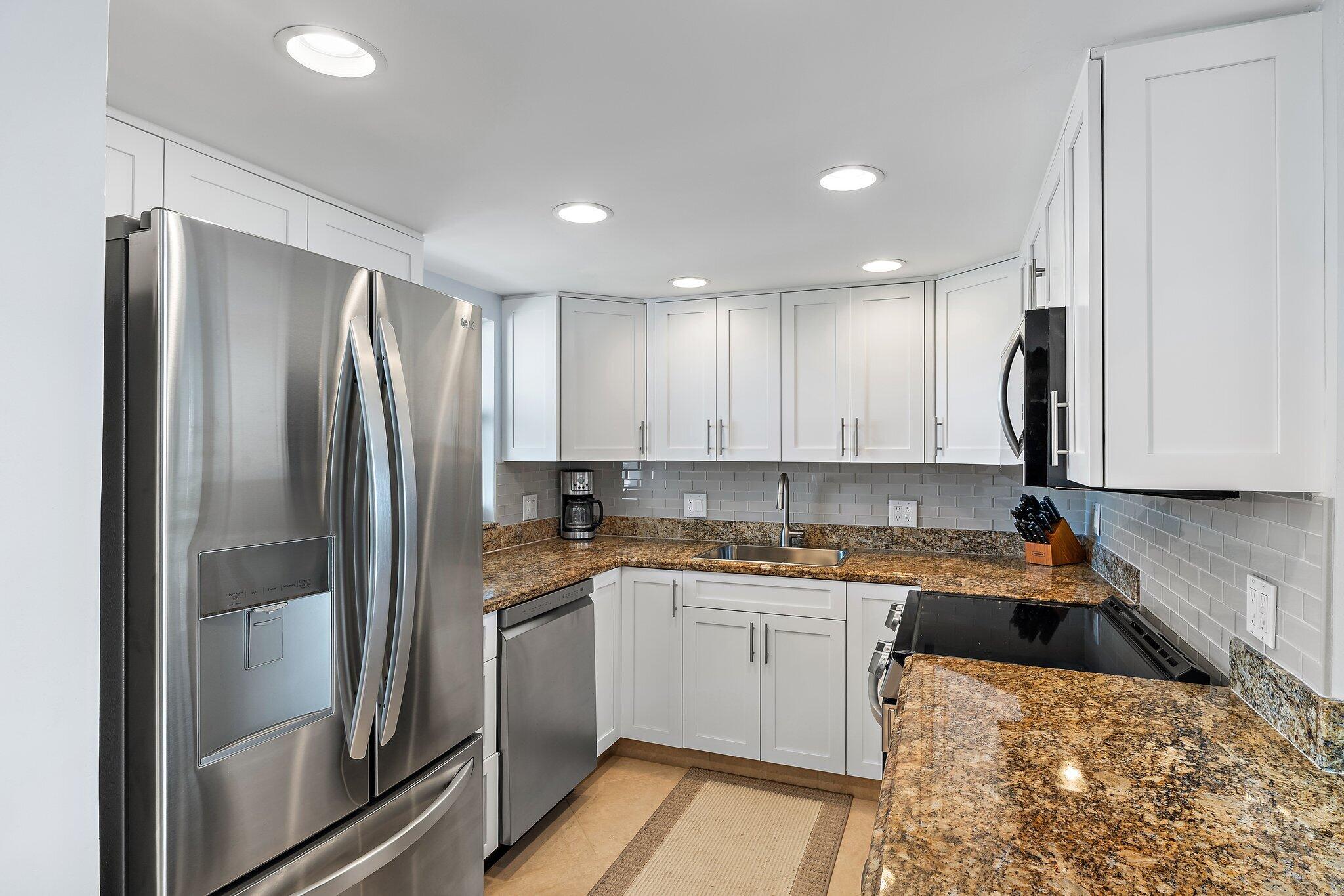 336 Golfview Road, Unit 619 North Palm Beach, FL 33408 - Photo 9 of 55 Kitchen 2