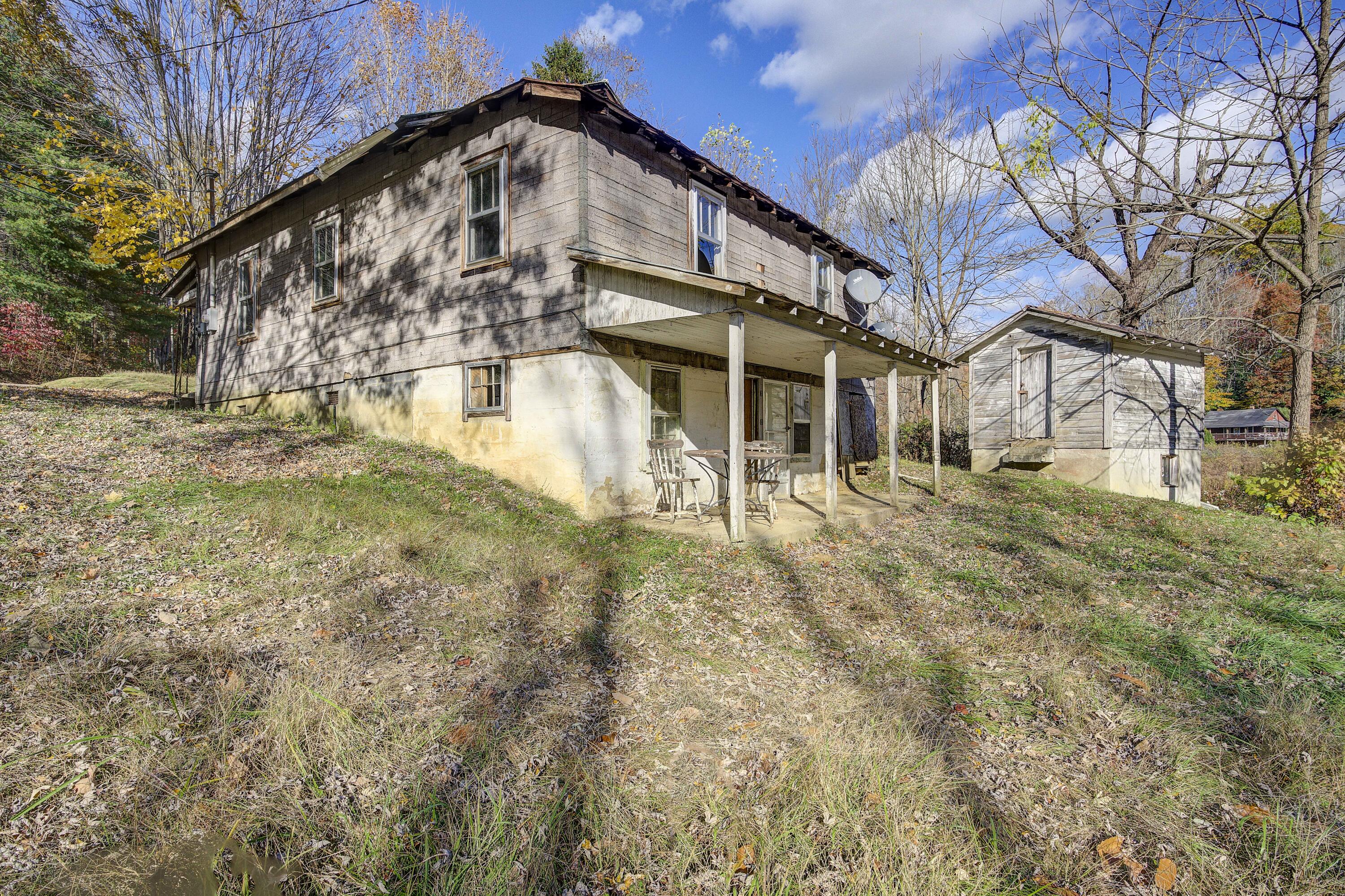 711 Fairview Road Hampton, TN 37658 - Photo 4 of 21 Fairview-4