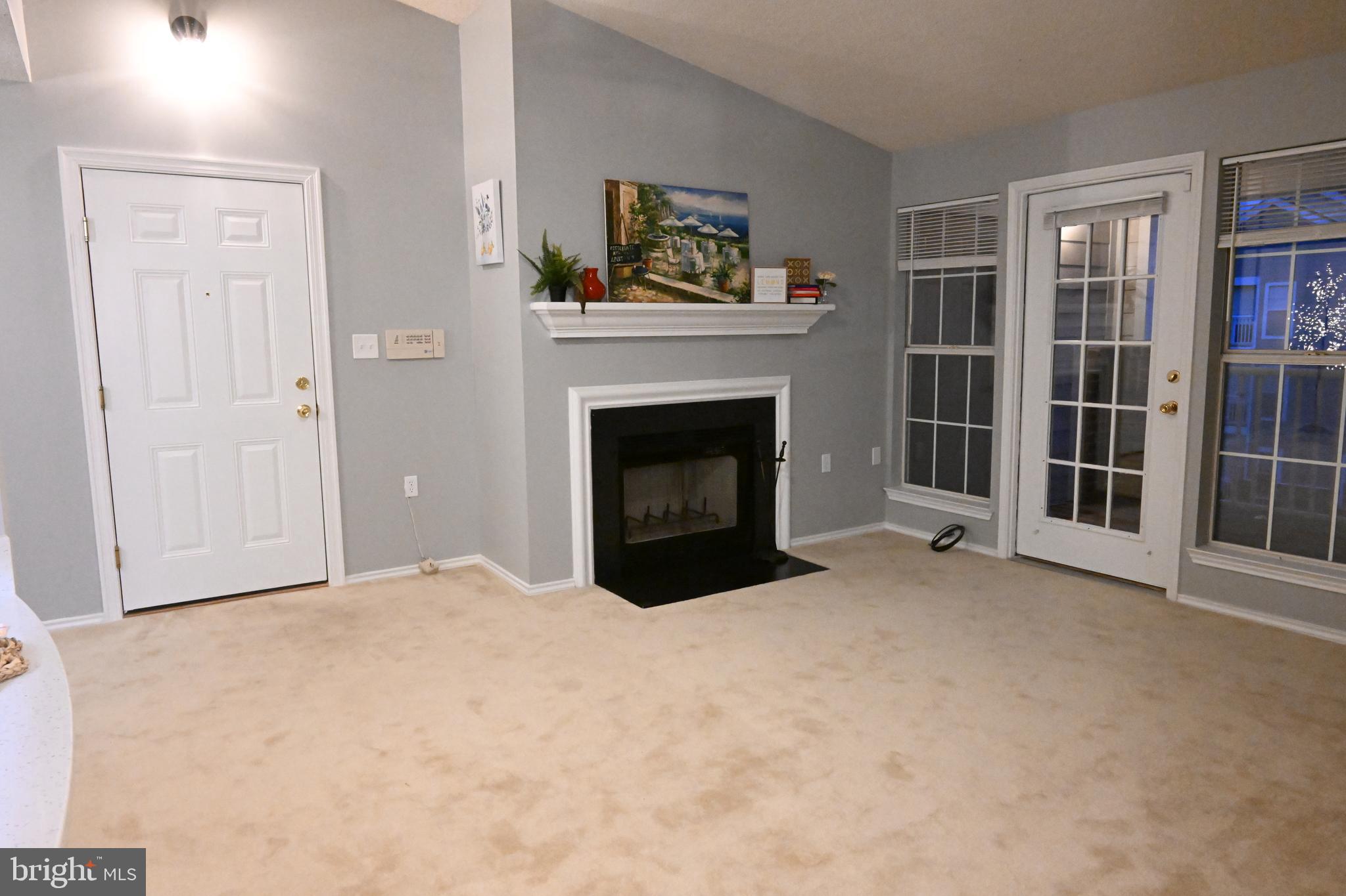 20965 Timber Ridge Terrace, Unit 304 Ashburn, VA 20147 - Photo 35 of 61 Living room