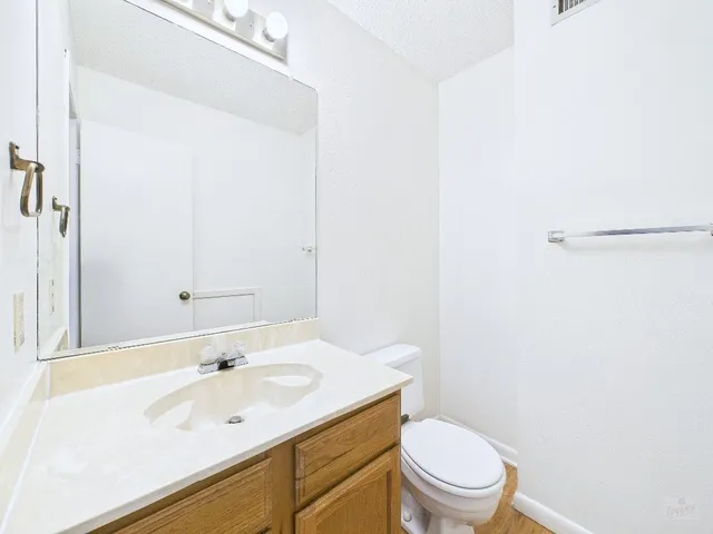 $1,325 | 8502 Lyndon Lane, Unit A, Austin, TX 78729