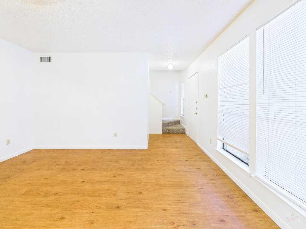 8502 Lyndon Lane, Unit A Austin, TX 78729 - Photo 5 of 26