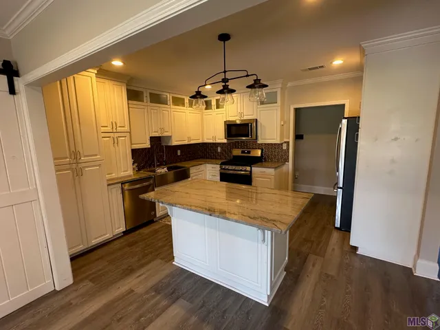 $1,850 | 9620 Island Road, Ventress, LA 70783