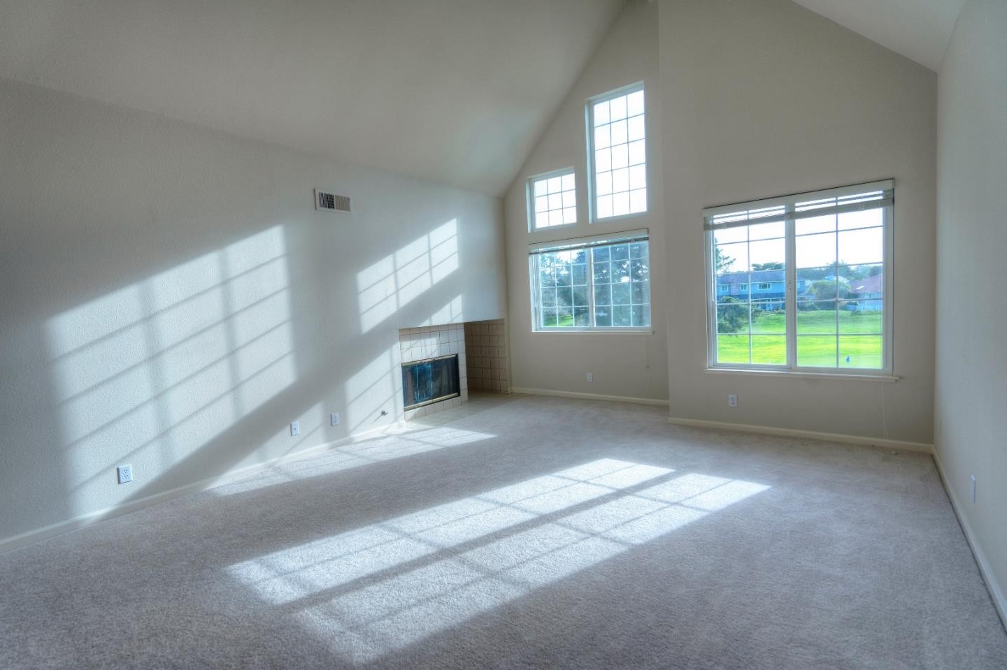 21 Merion Road Half Moon Bay, CA 94019 - Photo 10 of 17 an empty room with windows