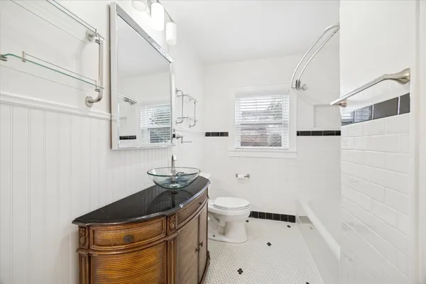 $2,400 | 1937 West McKinney Street, Unit 1937, Houston, TX 77019