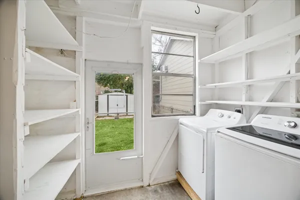 $2,400 | 1937 West McKinney Street, Unit 1937, Houston, TX 77019