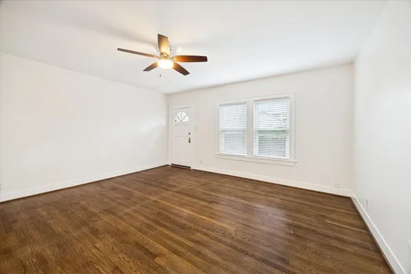 $2,400 | 1937 West McKinney Street, Unit 1937, Houston, TX 77019