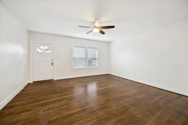 $2,400 | 1937 West McKinney Street, Unit 1937, Houston, TX 77019