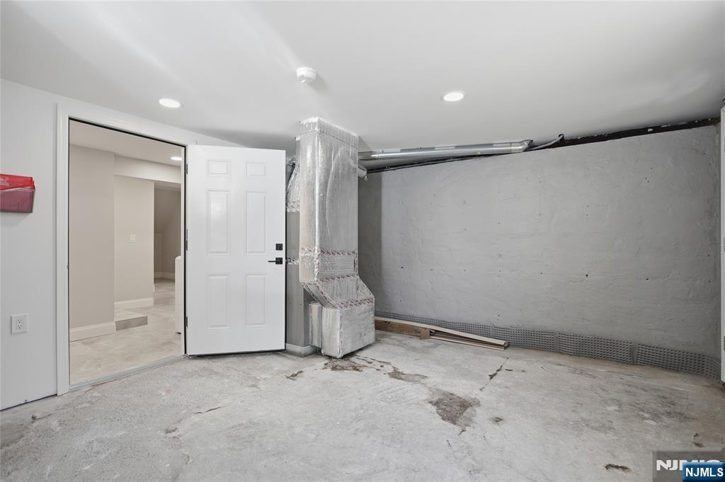 30 Edison Street Bloomfield, NJ 07003 - Photo 36 of 44
