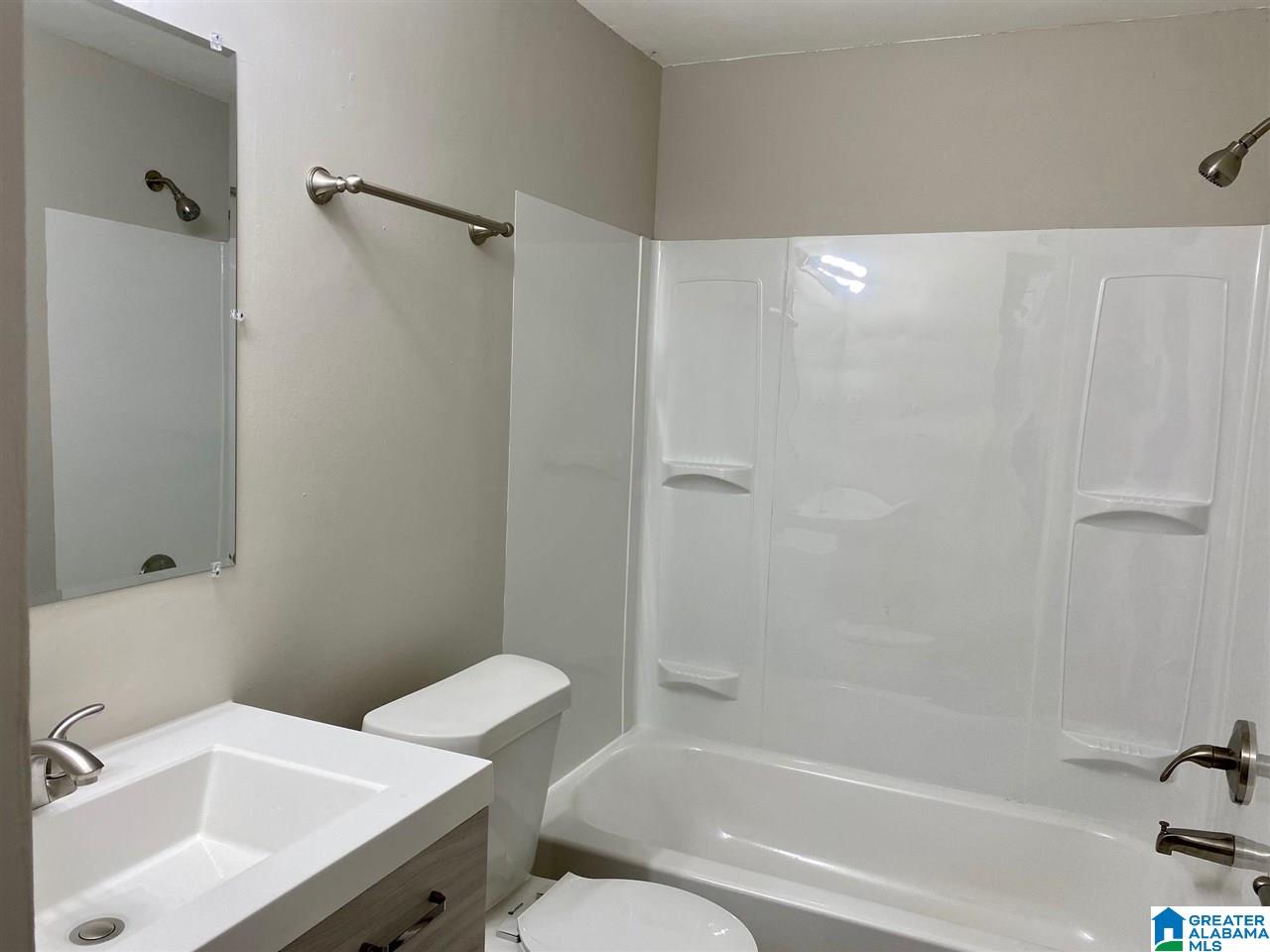 1016 Lake Joyce Road Moody, AL 35004 - Photo 17 of 29 Gallery Image 17