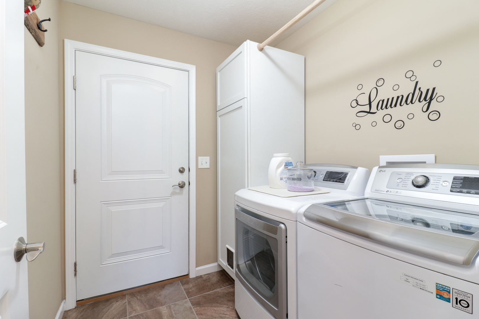 51 Winding Way Bloomington, IL 61705 - Photo 17 of 39 a utility room with dryer and washer