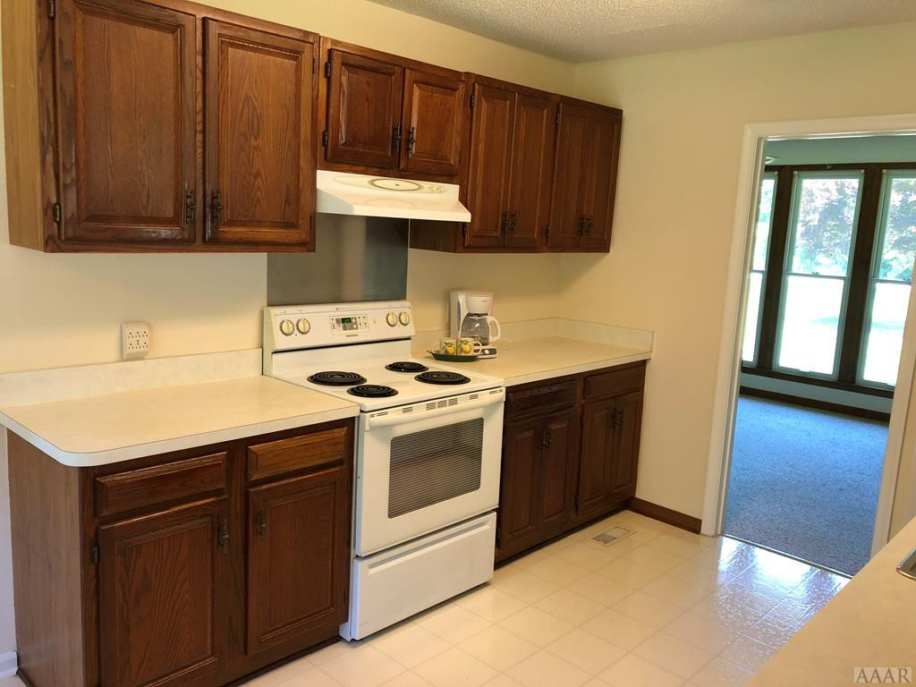 111 Riddle Court Shawboro, NC 27973 - Photo 8 of 20