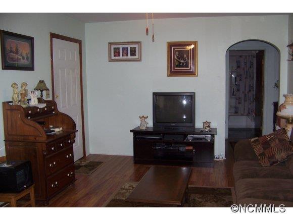 13 Messer Road Canton, NC 28716 - Photo 10 of 16
