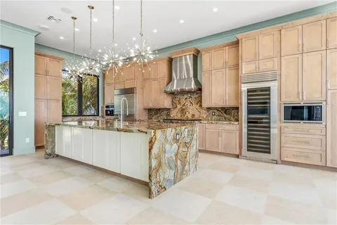 $7,400,000 | 8120 South Ocean Drive, Jensen Beach, FL 34957