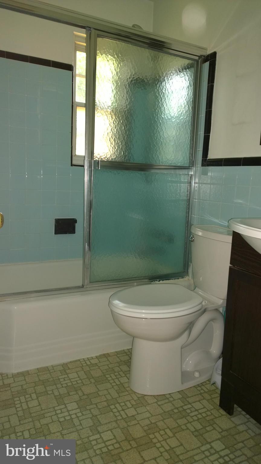 11440 Mapleview Drive Silver Spring, MD 20902 - Photo 13 of 17 Bath
