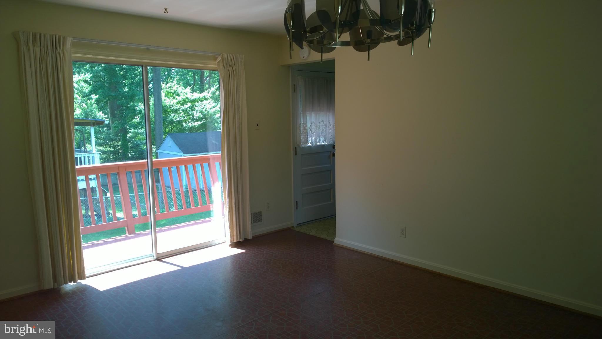 11440 Mapleview Drive Silver Spring, MD 20902 - Photo 5 of 17 Dining Room