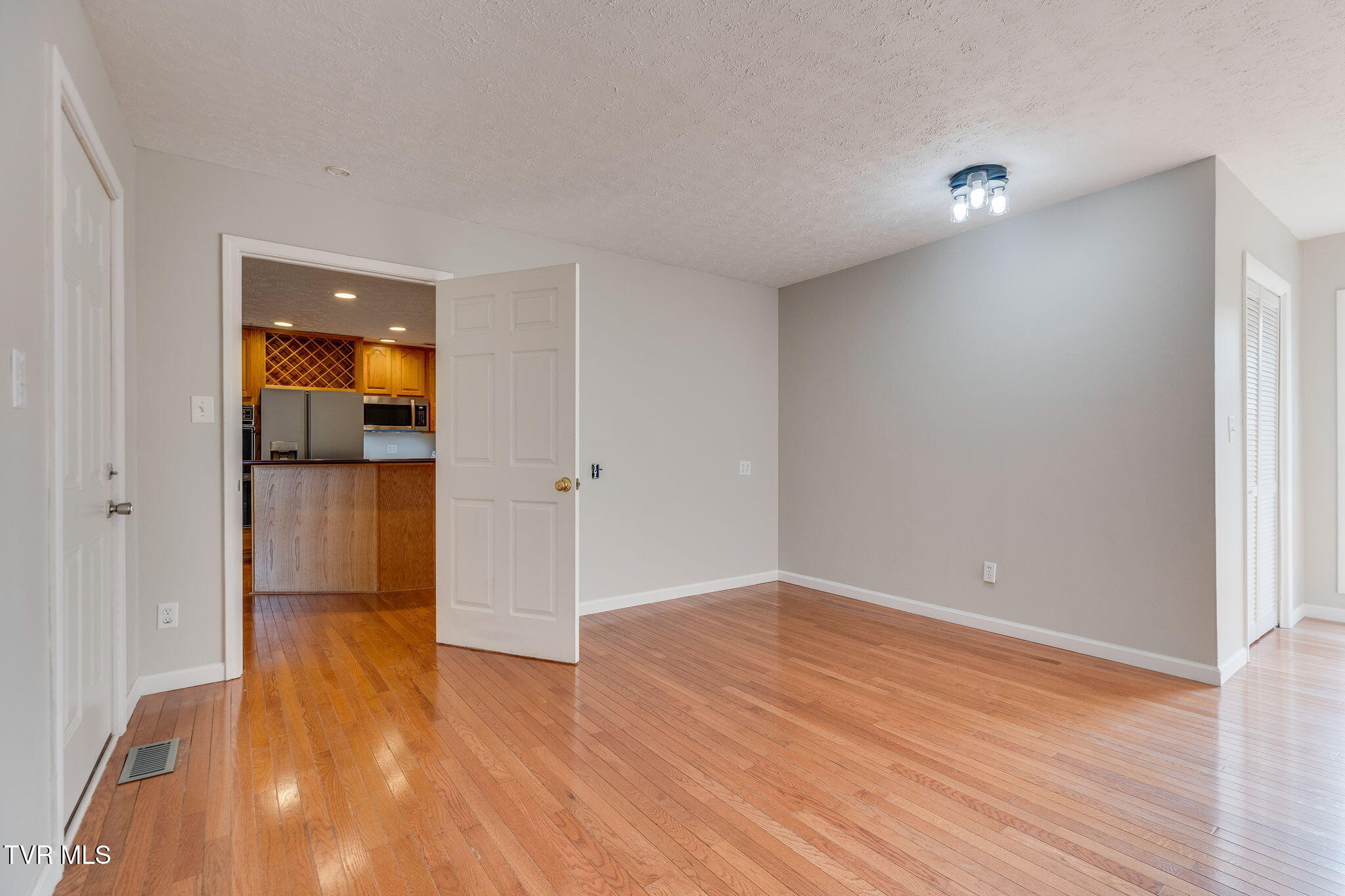 780 Hamilton Road, Unit F1 Blountville, TN 37617 - Photo 14 of 30 012