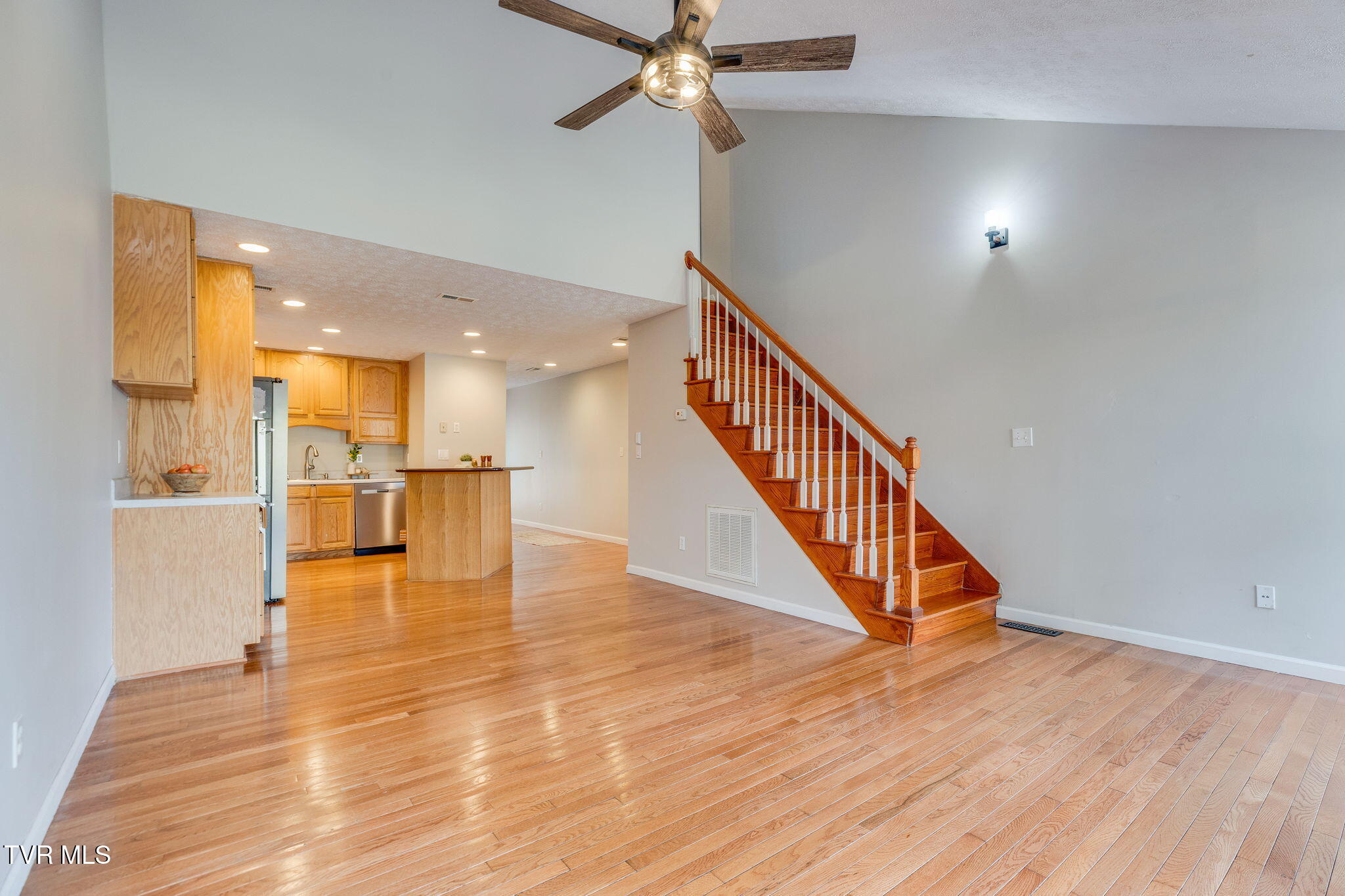 780 Hamilton Road, Unit F1 Blountville, TN 37617 - Photo 8 of 30 006