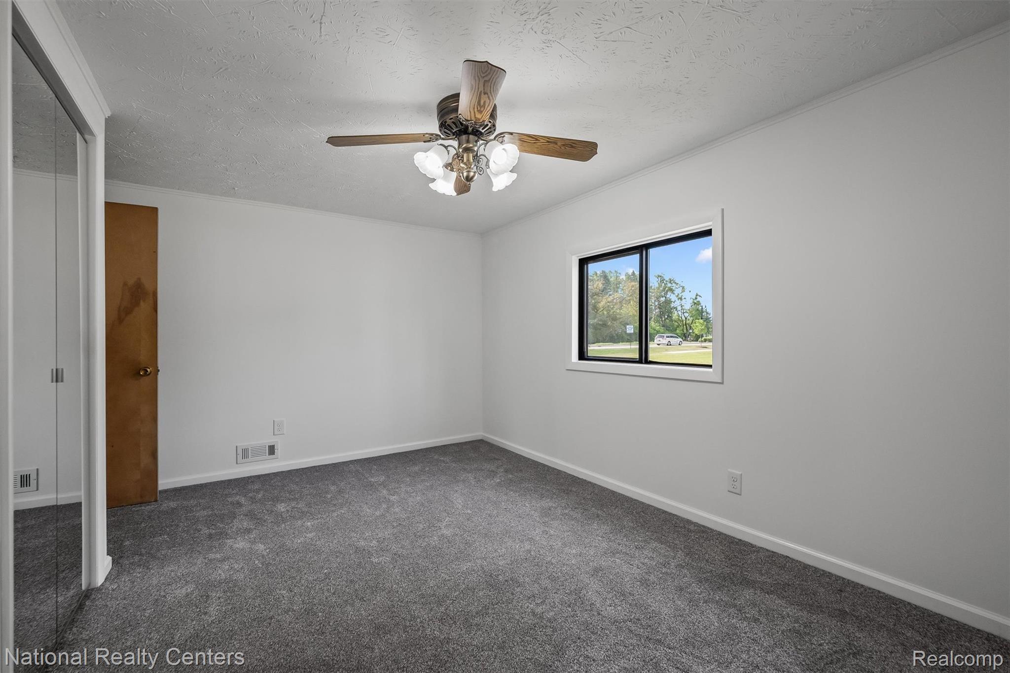 2942 South Baldwin Road Lake Orion, MI 48360 - Photo 12 of 24 13.jpg
