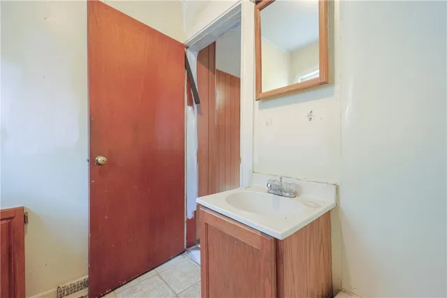 $149,900 | 5 Lee's Lane, Glocester, RI 02814