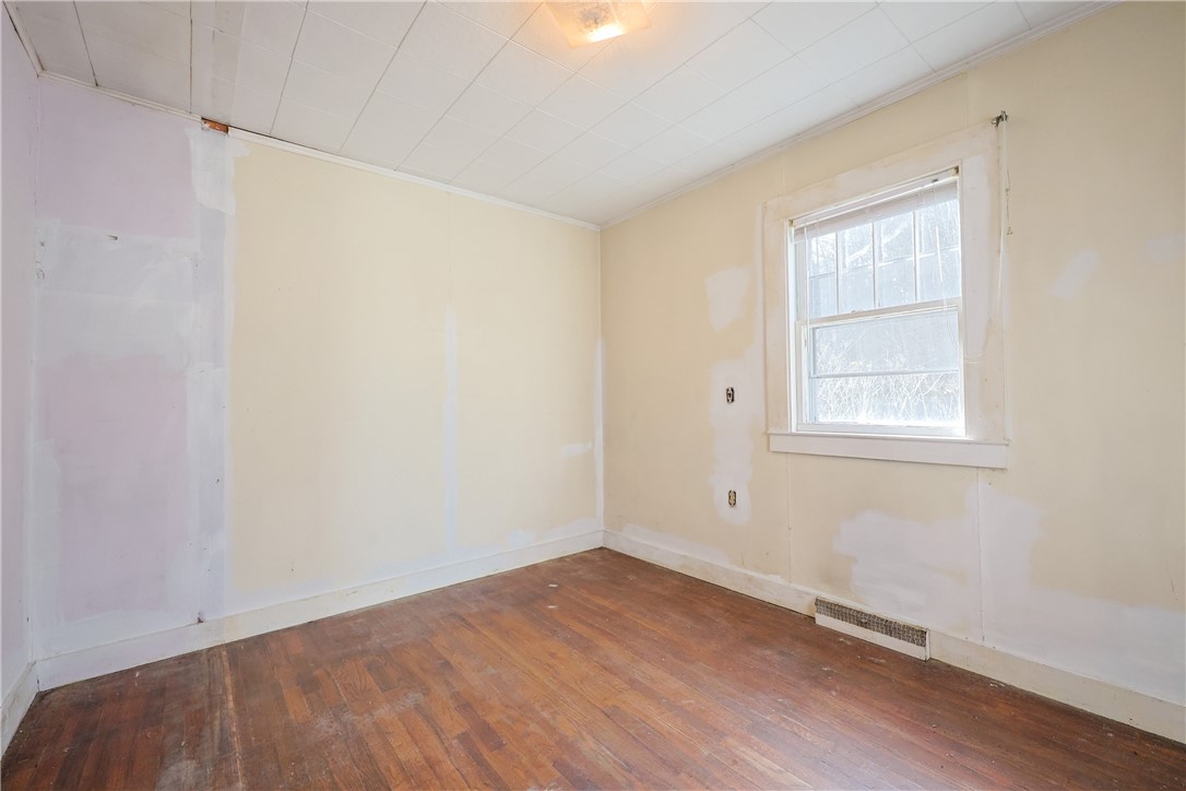 5 Lee's Lane Glocester, RI 02814 - Photo 10 of 14