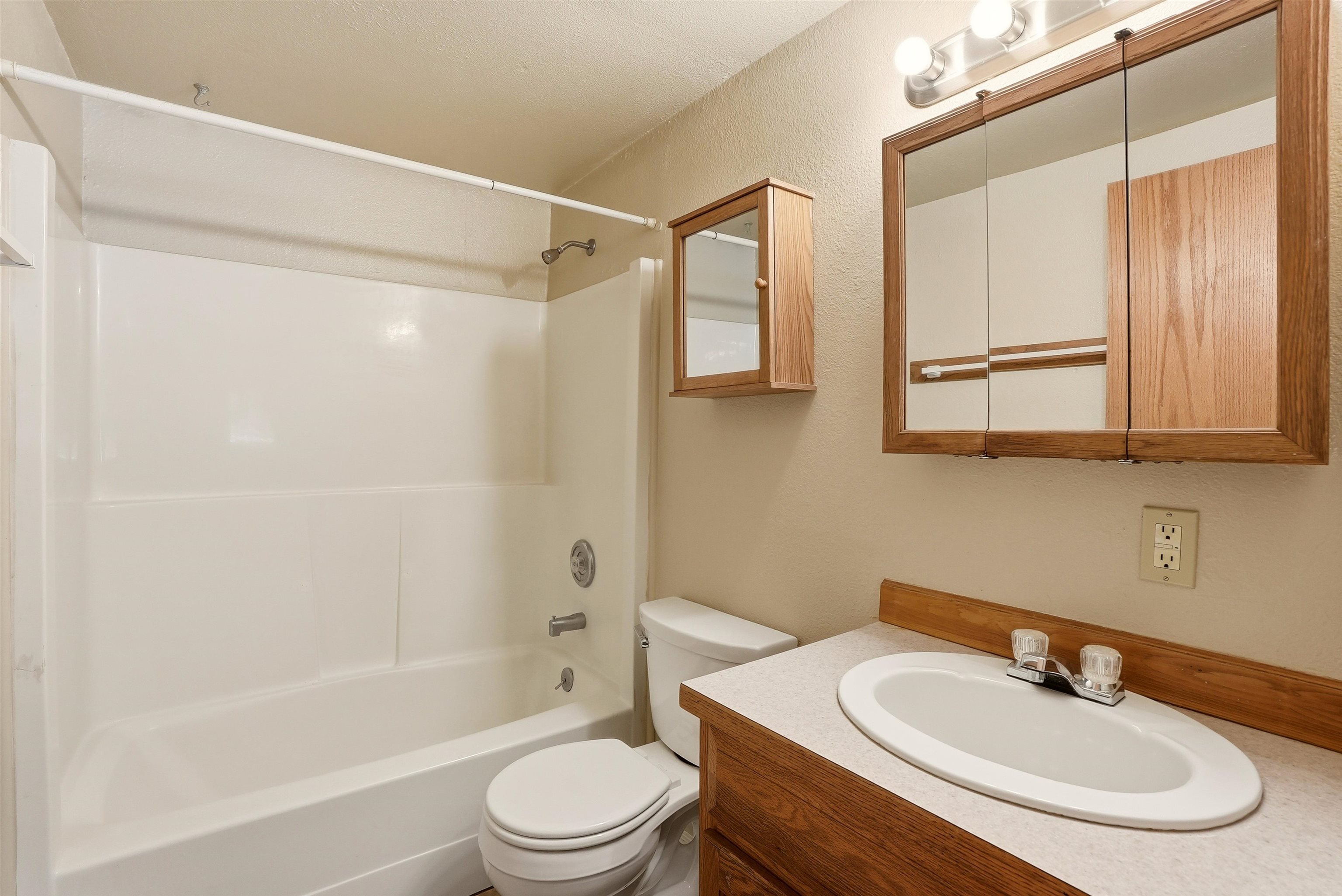 104-108 North Colville Road Deer Park, WA 99006 - Photo 15 of 47