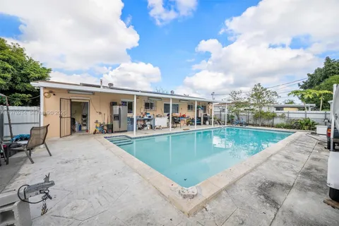 $605,000 | 590 West 35th Place, Hialeah, FL 33012